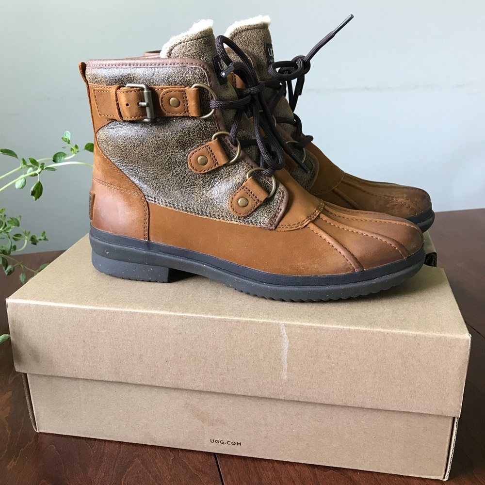 UGG Cecile winter boots
